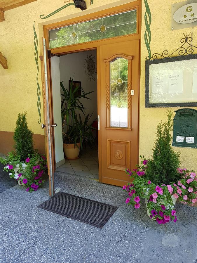 Gasthof Neuratheis Senales Exterior foto